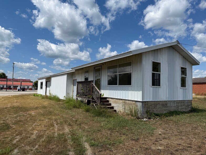 More Photos Of 18 Broadway st, Herrick Flex For Sale