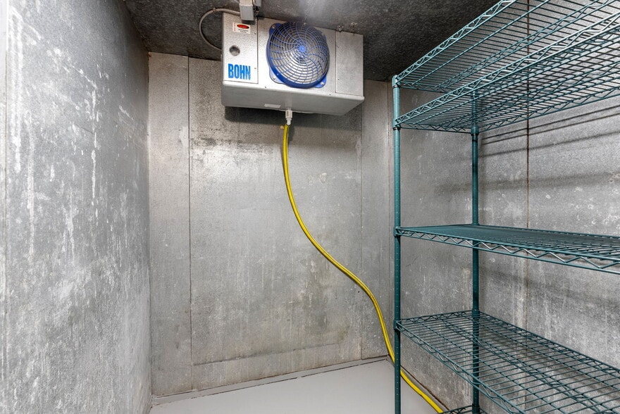 More Photos Of 205 Court St, The Dalles Restaurant For Sale