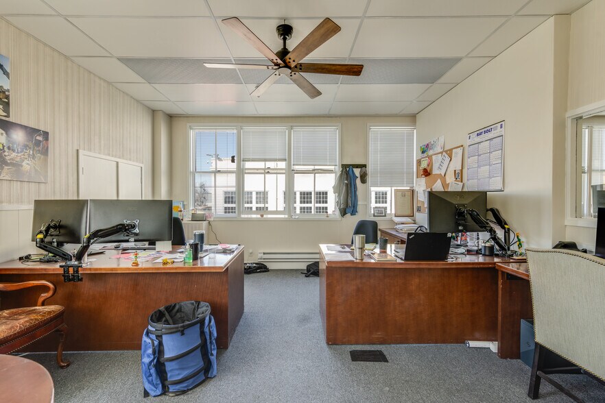 More Photos Of 2900 Main St, Alameda Unknown For Lease