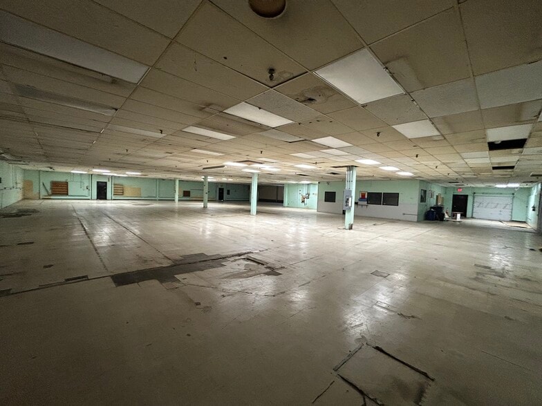 Primary Photo Of 235 Cortland ave, Syracuse Manufacturing For Lease