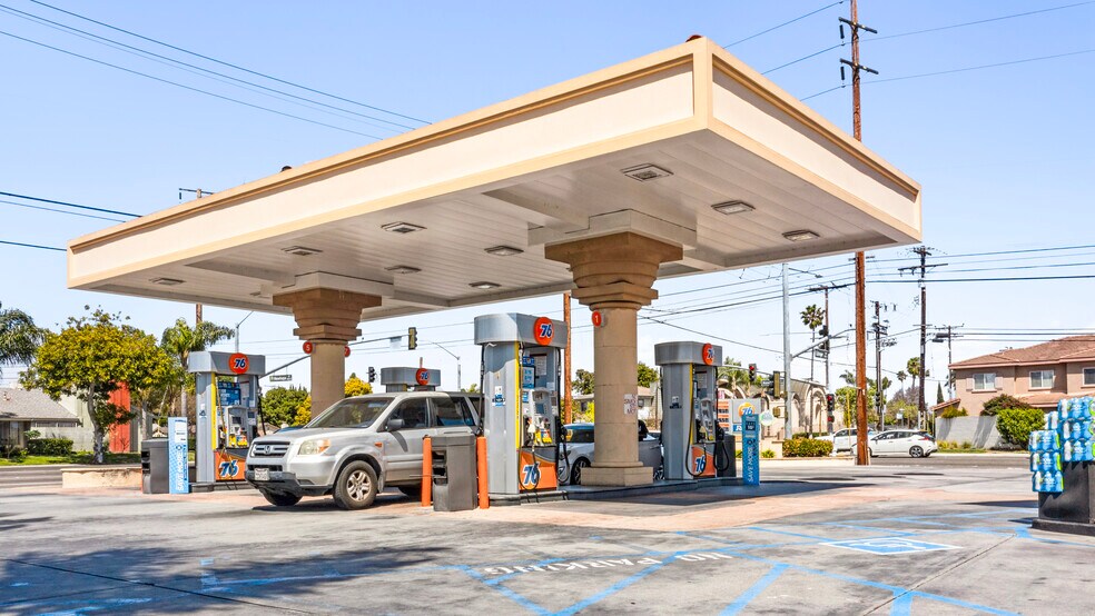 More Photos Of 11470 Edinger Ave, Fountain Valley Service Station For Sale