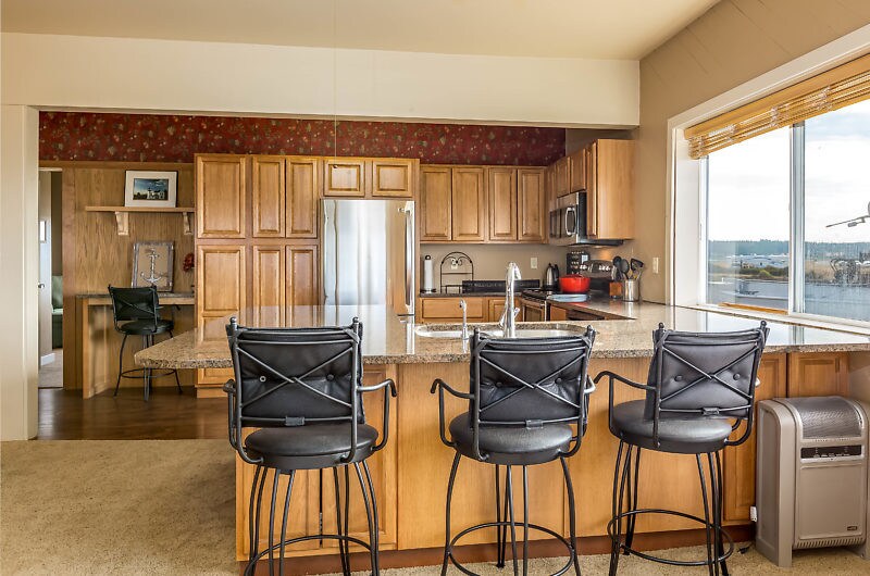 More Photos Of 12981 State Route 20, Coupeville Restaurant For Sale