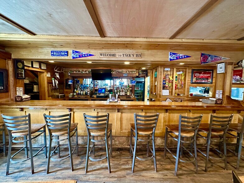 More Photos Of 7034 US-219 Hwy, Lewis Run Restaurant For Sale