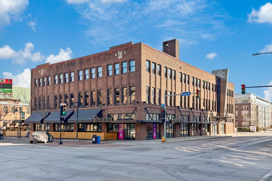 More Photos Of 216 Court Ave, Des Moines General Retail For Sale