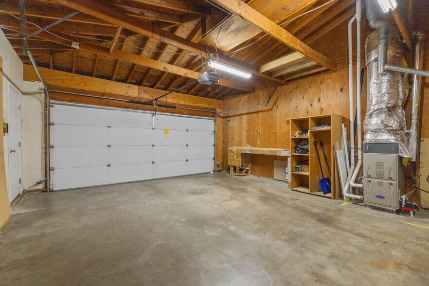 More Photos Of 1754 Kimberly Dr, Klamath Falls Multifamily For Sale