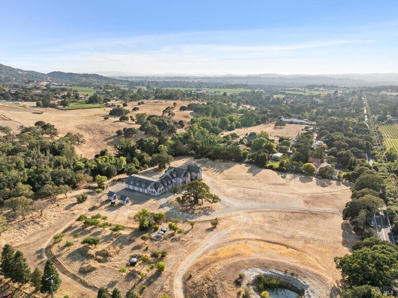 More Photos Of 5151 Wild Horse Valley Rd, Napa Apartments For Sale