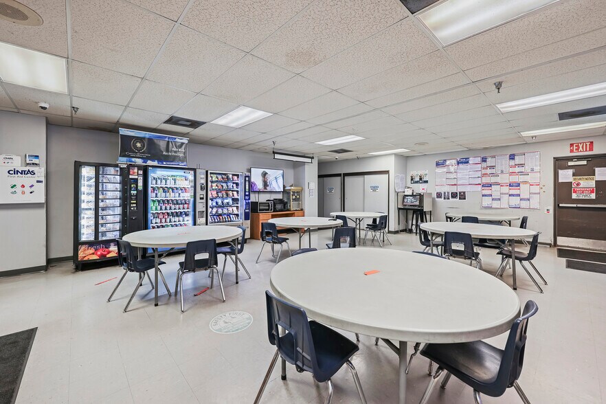 More Photos Of 5225 Investment Dr, Dallas Refrigeration Cold Storage For Lease