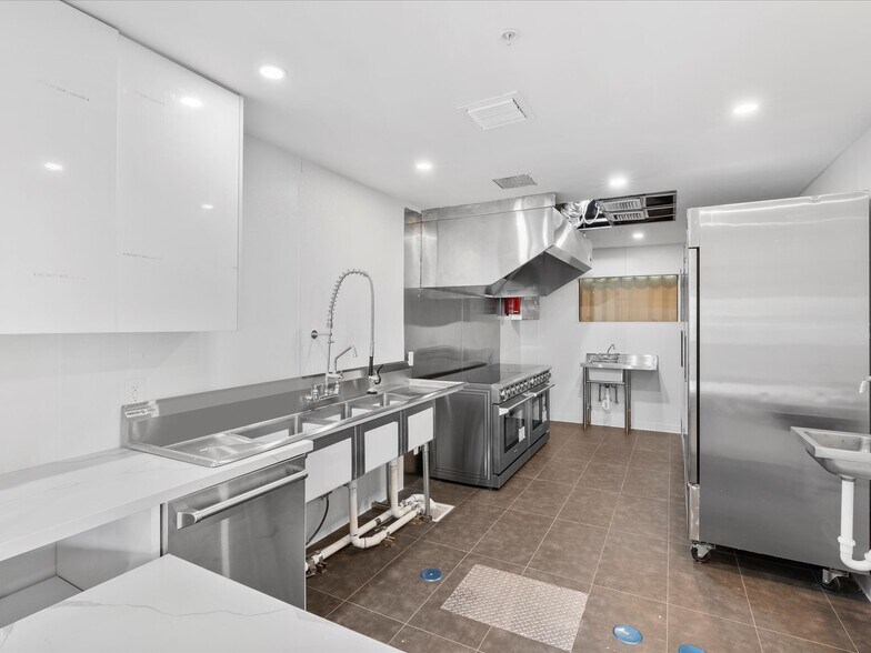 More Photos Of 4177 S Congress Ave, Palm Springs Assisted Living For Sale