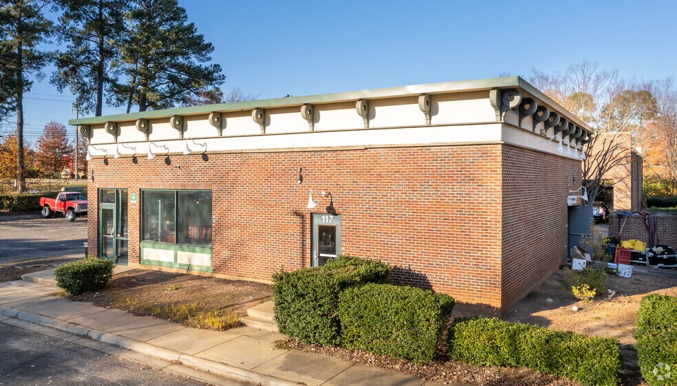More Photos Of 117 Small Pine Dr, Raleigh Restaurant For Sale