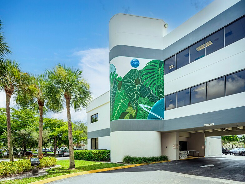 More Photos Of 7710 NW 71st Ct, Tamarac Medical For Lease