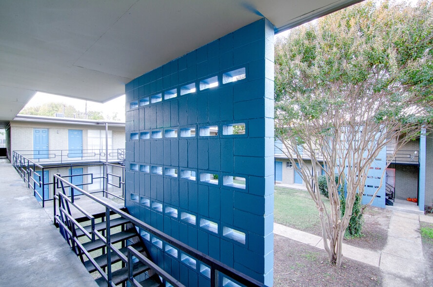 More Photos Of 21 Diana St, Memphis Apartments For Sale