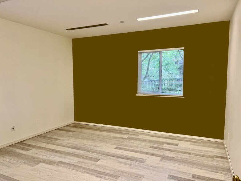More Photos Of 808-810 6th St S, Kirkland Office Residential For Lease