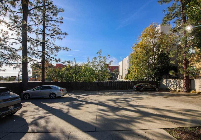 More Photos Of 253-255 S Marengo Ave, Pasadena Office For Lease