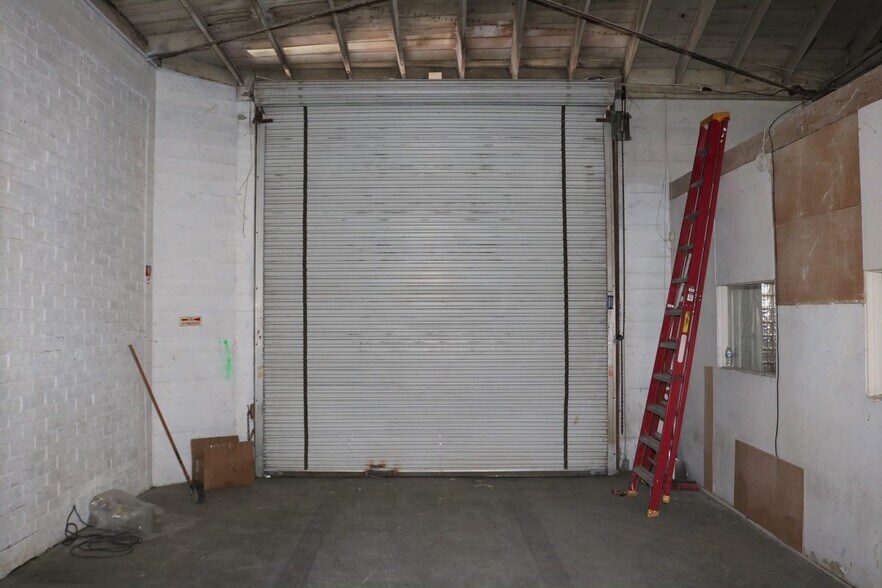 More Photos Of 6633 McKinley Ave, Los Angeles Manufacturing For Sale