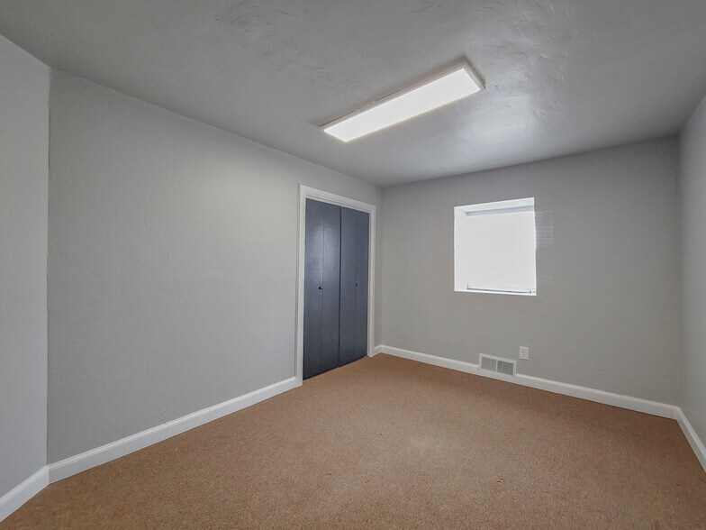 More Photos Of 6001 Nw Expressway, Oklahoma City Office For Sale