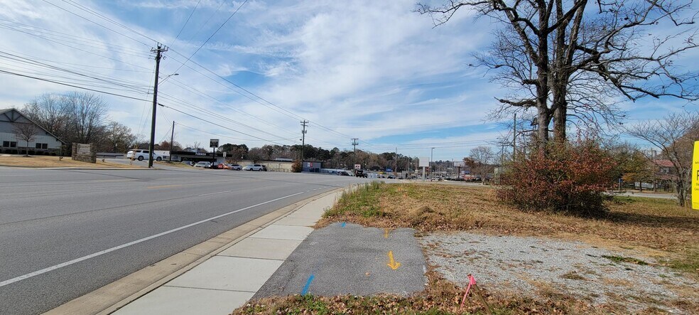 More Photos Of 8203 E Brainerd Rd, Chattanooga Land For Sale