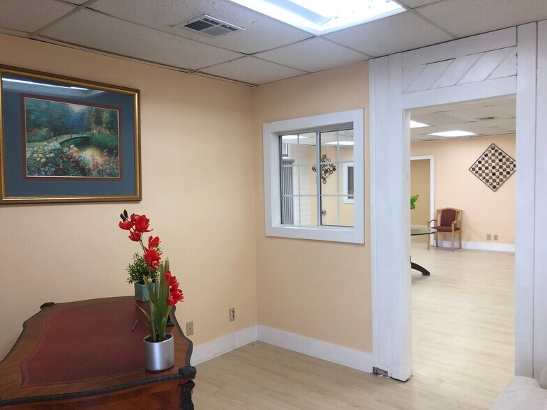 More Photos Of 1100 N Ventura Rd, Oxnard Medical For Sale