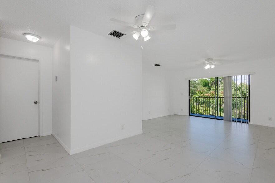 More Photos Of 10675-10687 Royal Palm Blvd, Coral Springs Apartments For Sale