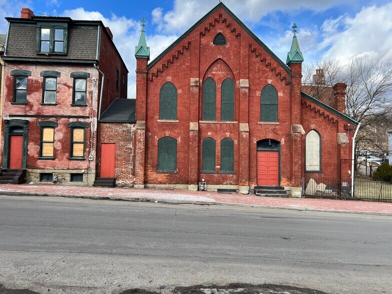 More Photos Of 2035-2037 Forbes Ave, Pittsburgh Religious Facility For Sale