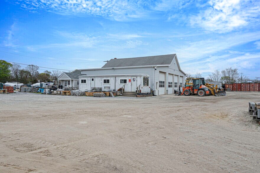 More Photos Of 32830 County Road 48 rd, Peconic Industrial For Sale