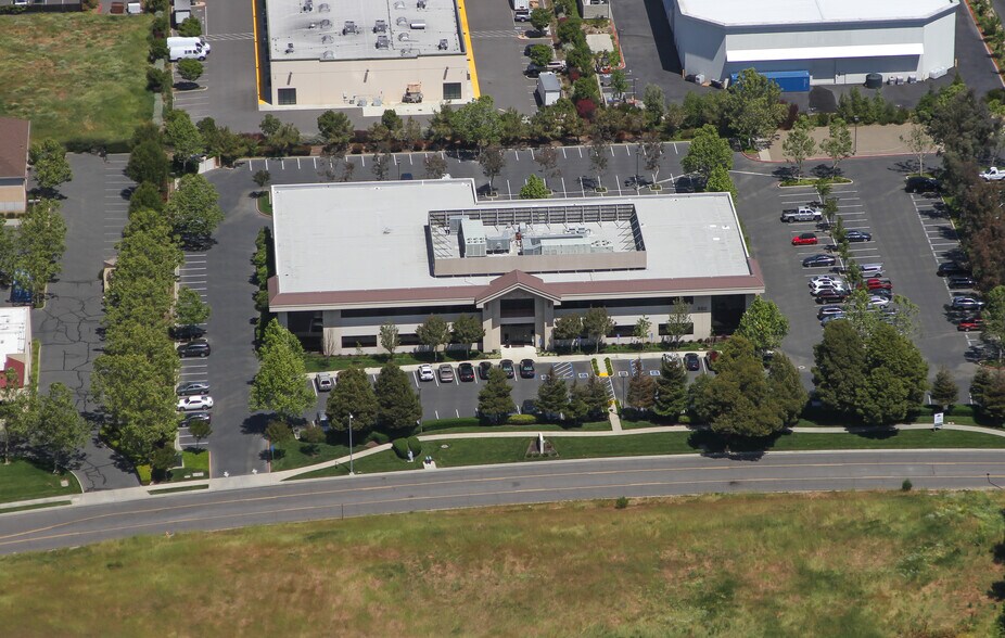 More Photos Of 550 Gateway Dr, Napa Office For Lease