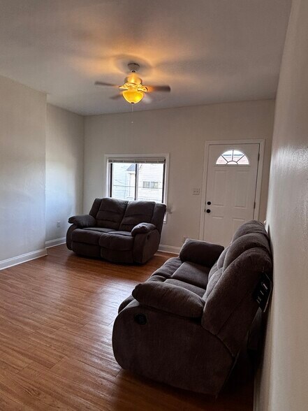 More Photos Of 1 Minnesota St, Pittsburgh Apartments For Sale