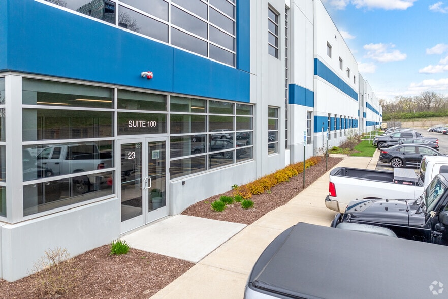 More Photos Of 3600 Lacey Rd, Downers Grove Warehouse For Sale