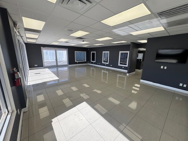 More Photos Of 5712 Southwest Fwy, Houston Auto Dealership For Lease