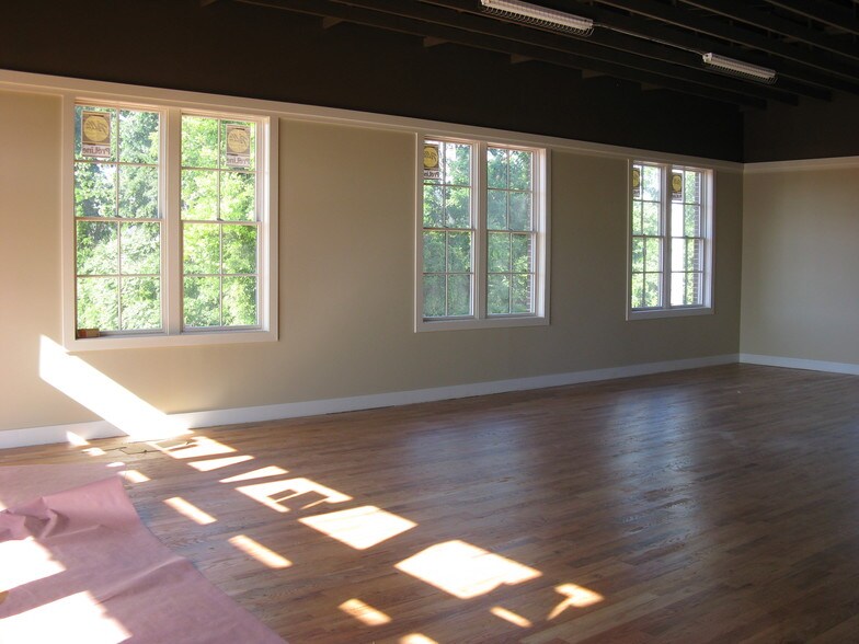 More Photos Of 607 Pendleton St, Greenville Office For Lease