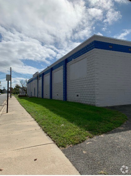 More Photos Of 48 E Harmony St, Penns Grove Self Storage For Sale