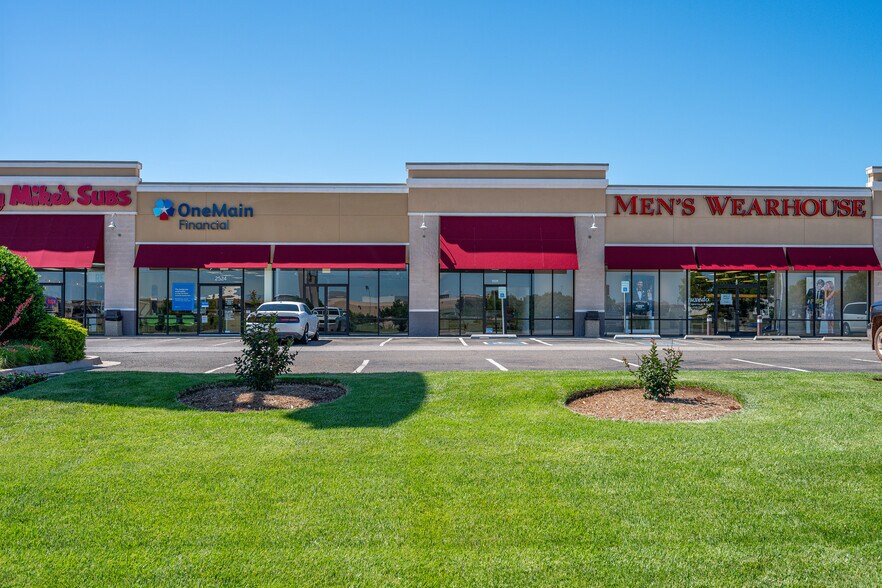 More Photos Of 2520 W Memorial Ave, Oklahoma City Storefront For Lease