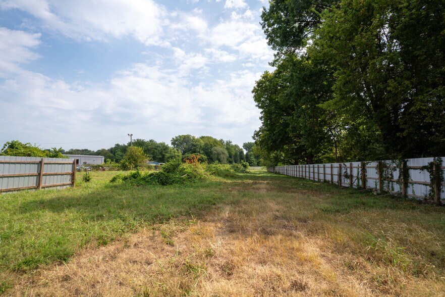 More Photos Of 3511 7th Street Rd, Louisville Land For Sale