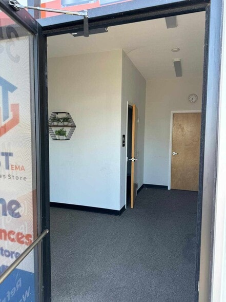 More Photos Of 35365 Condominium Blvd, Zephyrhills Warehouse For Sale