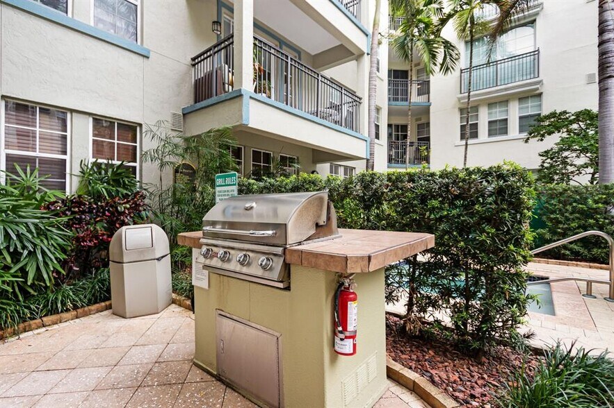 More Photos Of 533 NE 3rd Ave, Fort Lauderdale Apartments For Sale
