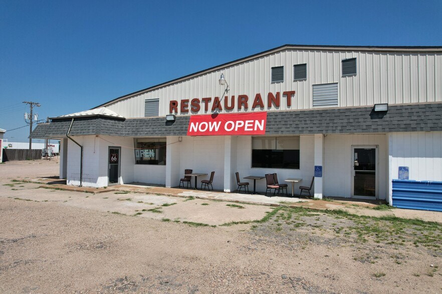More Photos Of 1202 Castle Rock St, Quinter Hotel For Sale
