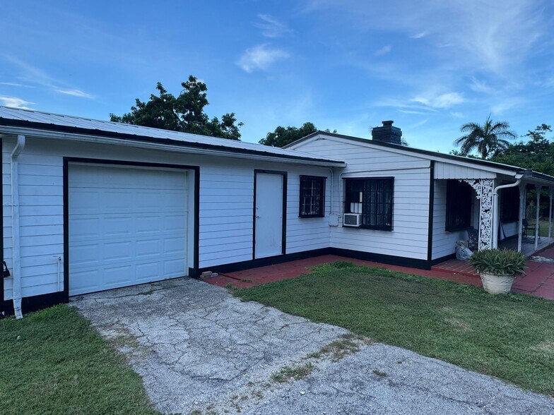 More Photos Of 13981 SW 232nd St, Miami Specialty For Sale