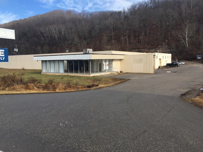 More Photos Of 415 1st Ave, Nitro Industrial For Sale