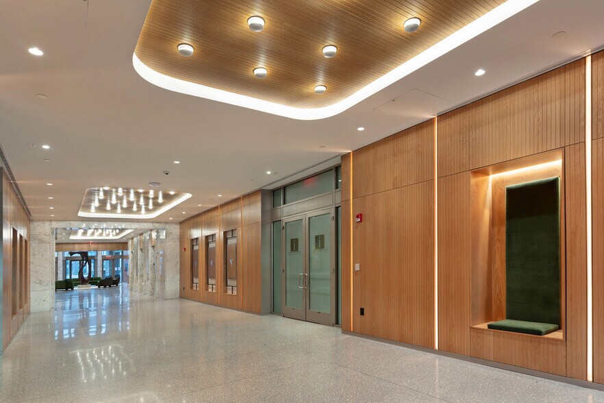 More Photos Of 800 King Farm Blvd, Rockville Office For Lease