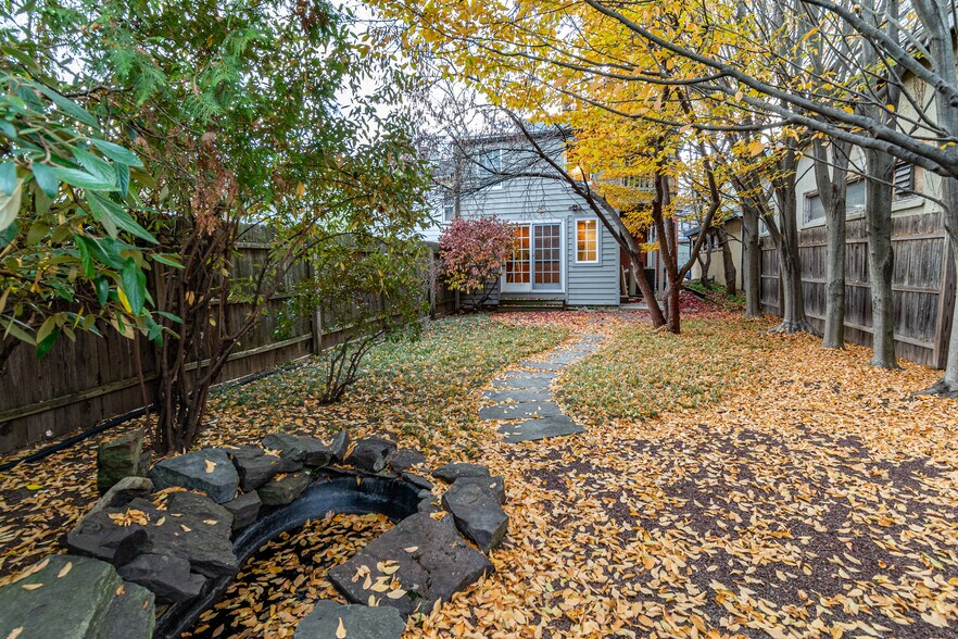 More Photos Of 24 N Main St, Lambertville Office For Sale