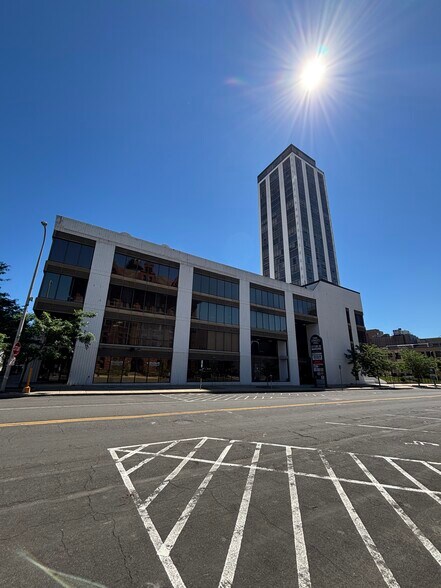 More Photos Of 456 Fulton St, Peoria Office For Sale