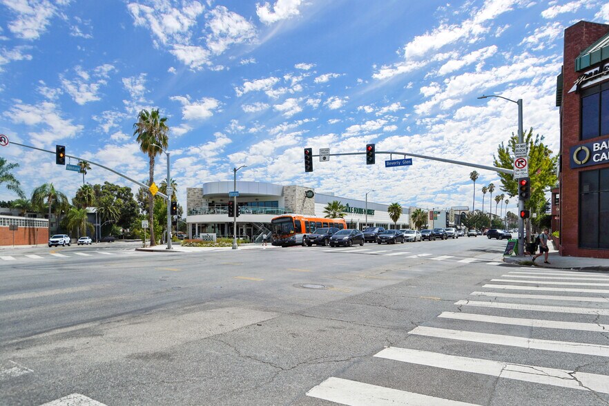 More Photos Of 14406-14410 Ventura Blvd, Sherman Oaks Storefront Retail Office For Lease