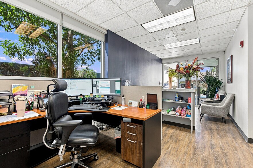More Photos Of 125 W Maple Ave, Monrovia Service For Sale