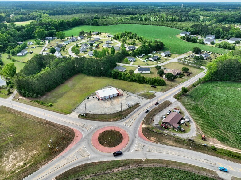 More Photos Of 3318 Raccoon Rd, Manning Auto Dealership For Sale