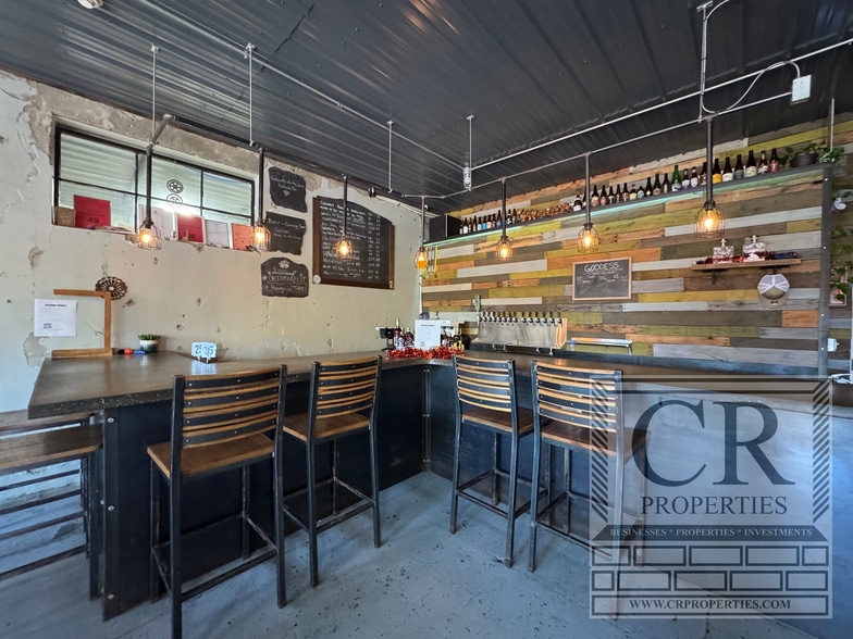 More Photos Of 17 Milton Ave, Highland Warehouse For Sale