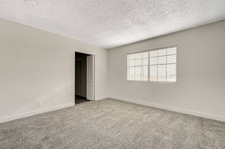 More Photos Of 4630 Koval Ln, Las Vegas Apartments For Sale