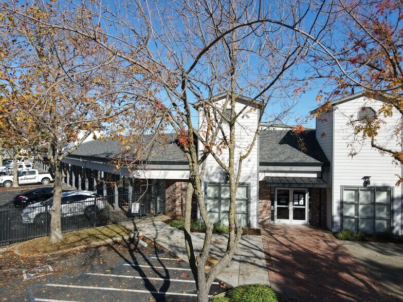 More Photos Of 10361 Rockingham Dr, Sacramento Office For Sale