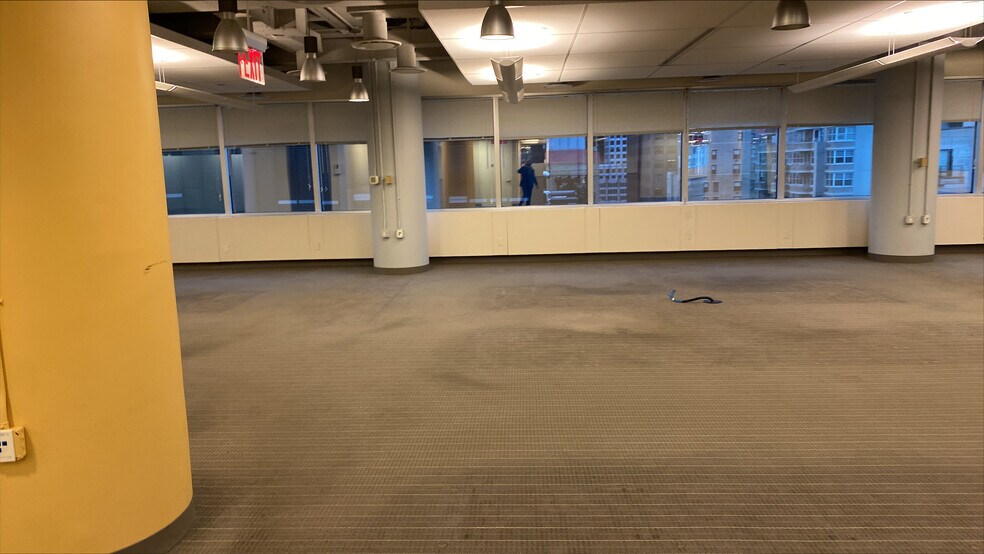 More Photos Of 805 Third Ave, New York Office For Lease