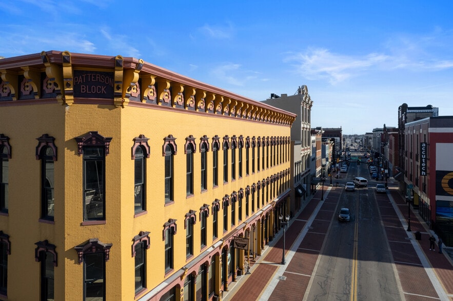 More Photos Of 108 S Walnut St, Muncie Office For Sale