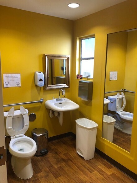 More Photos Of 1525 Kalakaua Ave, Honolulu Medical For Lease