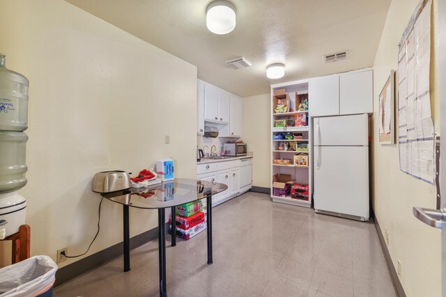 More Photos Of 9240 Limonite Ave, Jurupa Valley Office For Sale